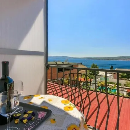Mira 1 Apartament *